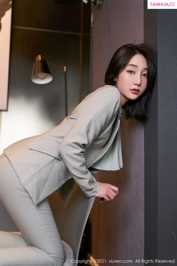 小九月  [XiuRen]高清写真图 2021.01.15 No.3009 九月生第18张图片